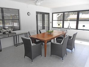 Dining - Vacation home with a stunning view - 870 (Inverness)