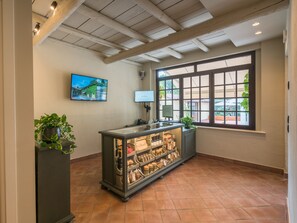 Mostrador de check-in y check-out