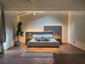 Habitación Deluxe con 1 cama doble o 2 individuales (Lunaria) | Ropa de cama de alta calidad y edredones de plumas