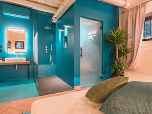 Superior Double or Twin Room (Nepitella) | Premium bedding, down duvets, pillow-top beds, minibar - Cà Toresele Relais Osteria Garden (Verona)