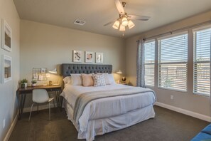 4 bedrooms, iron/ironing board, WiFi, bed sheets