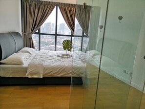 2 bedrooms, WiFi, bed sheets, wheelchair access