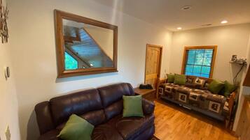 Téléviseur connecté, foyer, lecteur de DVD