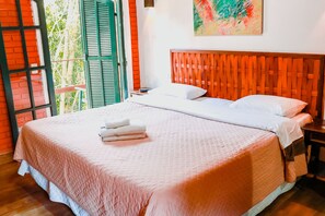 Standard Chalet | Premium bedding, free WiFi, bed sheets -  Pousada Mirante do Penedo (Itatiaia)