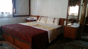 Egyptian cotton sheets, premium bedding, individually decorated