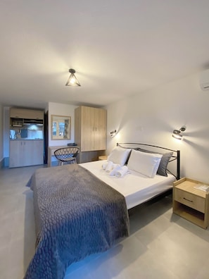 Economy-Doppelzimmer | Hochwertige Bettwaren, schallisolierte Zimmer, Bügeleisen/Bügelbrett