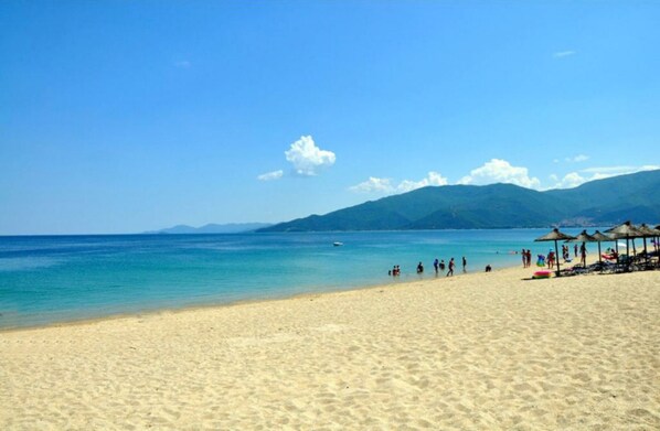 Beach nearby - Ammolithos Beach (Volvi)
