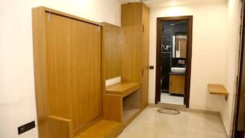 Deluxe Studio Suite