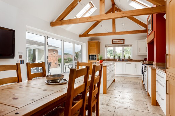 單棟房屋 (6 Bedrooms) | 房內用餐