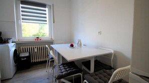 Appartement familial (GL15, incl. 100 EUR Cleaning Fee) | Repas dans la chambre