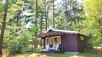 Traditional Chalet Balsam | Property grounds