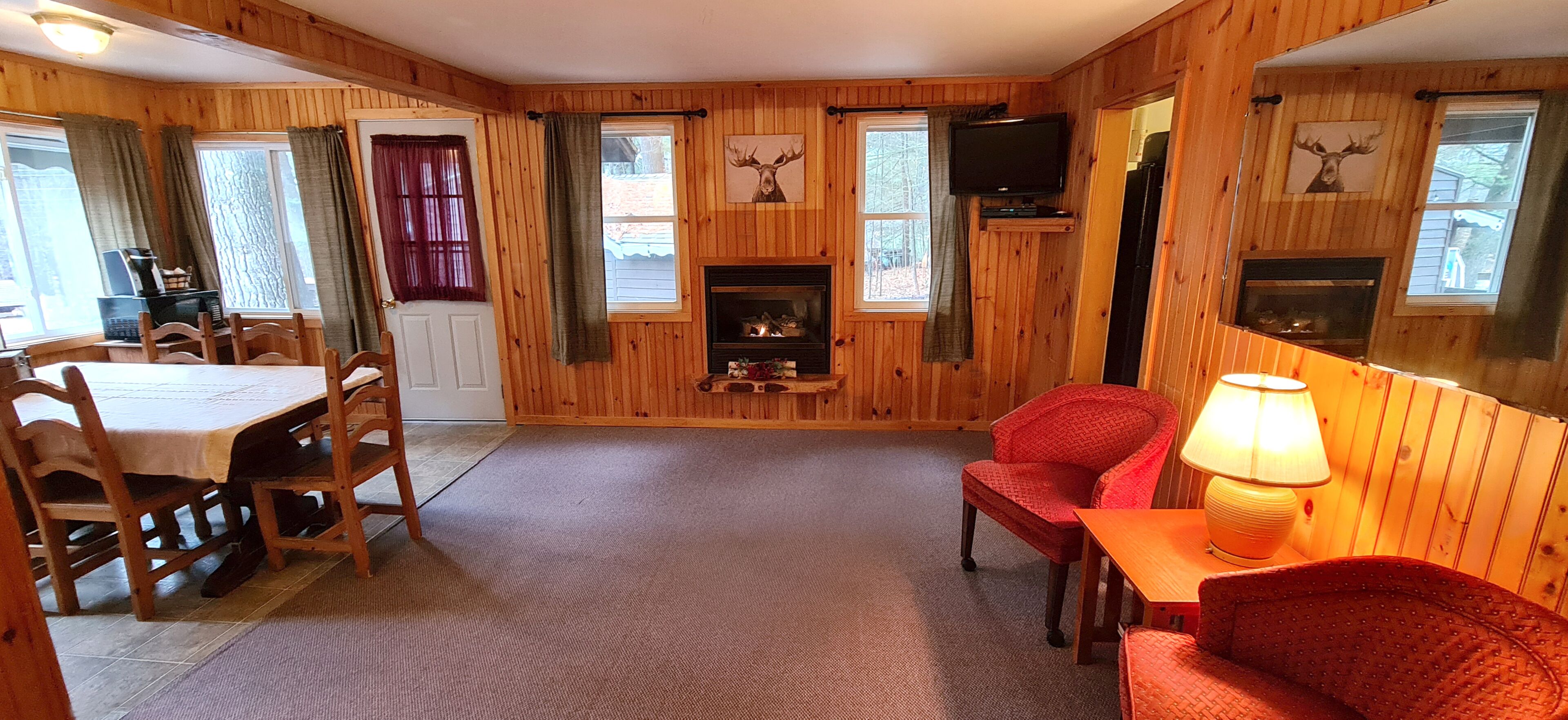 Family Chalet Spruce | Individually furnished, free WiFi, bed sheets, wheelchair access