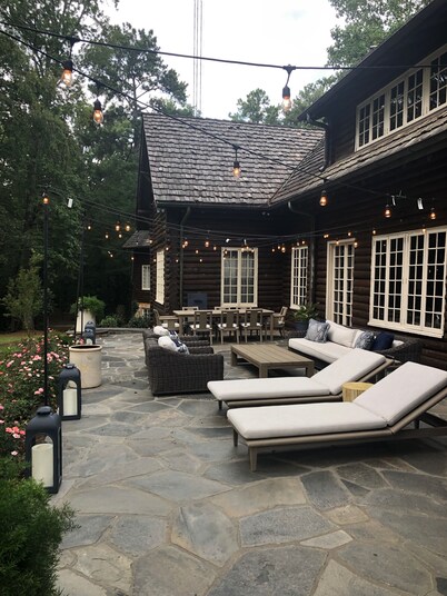 Cason’s Cabin-Callaway Gardens Area -Historic Property-Lake-Pool-Trails 