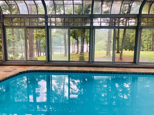 Cason’s Cabin-Callaway Gardens Area -Historic Property-Lake-Pool-Trails 