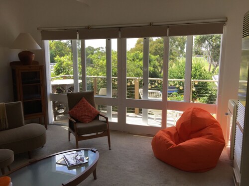 Altona Lakeside home