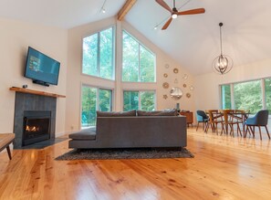Smart TV, fireplace, table tennis, books