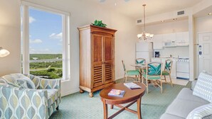 公寓客 房 (Lovers Key Resort PH2) | 客廳 | 電視