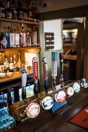 Bar (on property) - The Horse and Groom (Chichester)