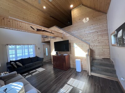 Cave Run Lake / Morehead State University Area Fully Equipped, Private Cabin