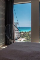 ミニバー、セーフティボックス (室内)、客室ごとに異なる装飾、客室ごとに異なるインテリア