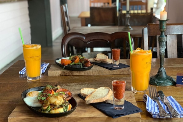 Daily cooked-to-order breakfast for a fee