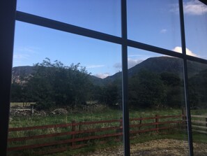 Interior - Bun na Sleibhte ( bottom of the mountains) majestic, idyllic mountain views (Kilgarvan)