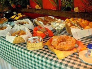 Tägliches inbegriffenes Frühstücksbuffet