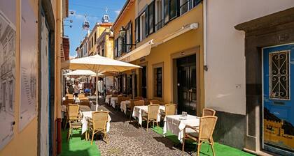 In pedestrianised Funchal Old Town | Taberna Apt 3