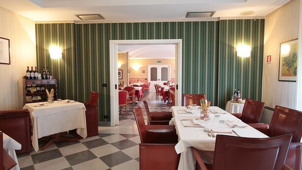 Unclassified image, 1 of 4, button - Ch Hotel Decimo Massimo (Azzano Decimo)