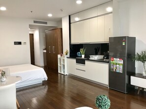 1 bedroom, WiFi - Jaan's Luxury Studio Apt @Lancaster Hanoi (Ha Noi)