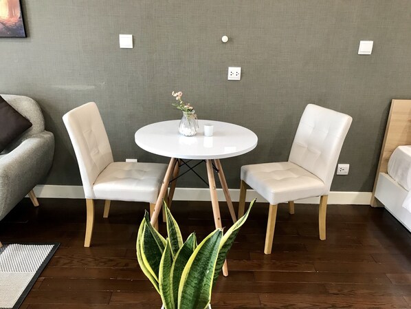 Dining - Jaan's Luxury Studio Apt @Lancaster Hanoi (Ha Noi)