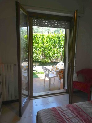 2 Schlafzimmer, Zimmersafe, Bügeleisen/Bügelbrett, Reisekinderbett