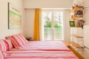 1 bedroom, desk, iron/ironing board, WiFi - Ondarreta Beach & Terrace License ESS01646 (Donostia)