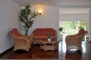 منطقة الجلوس في الردهة