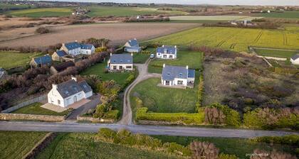 Tipoz'Immo Les Galets âą vue mer et accĂšs Ă pied au GR34 âą animaux bienvenus