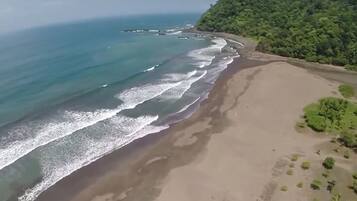 Na praia