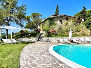 Piscina all'aperto