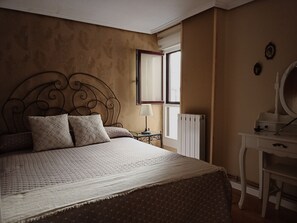 2 Schlafzimmer, Bügeleisen/Bügelbrett, Reisekinderbett, kostenloses WLAN