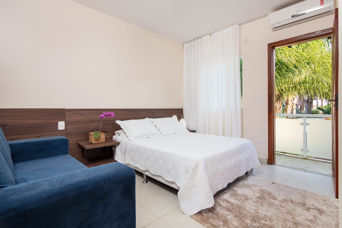 Standard Double Room | Hypo-allergenic bedding, minibar, individually decorated