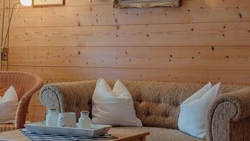 Fernseher, Stereoanlage