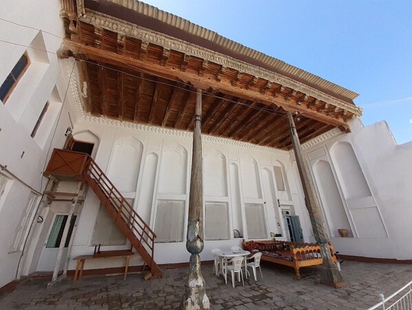 Restauration extérieure