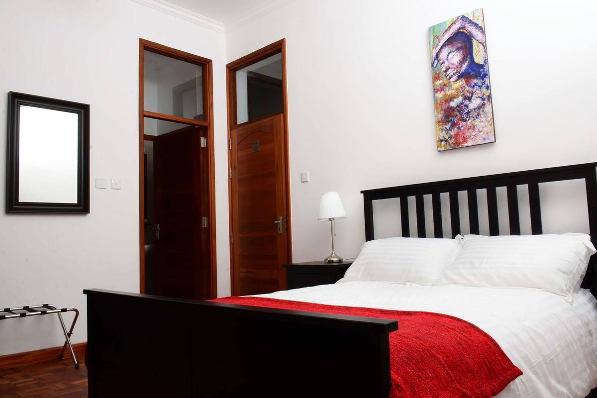 Insonorización, wifi gratis y ropa de cama