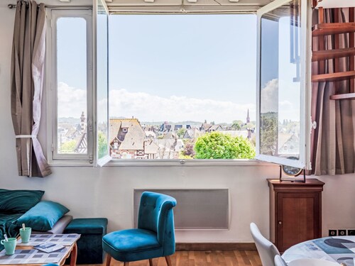 Marie Antoinette by Interhome