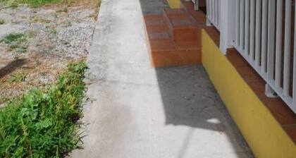 Villa espaciosa, apartamento frente al mar