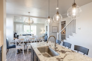 Townhome, Multiple Beds (Hermes Hideaway) | Private kitchen | Fridge, microwave, oven, electric kettle - Hermes Hideaway (St. George)