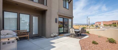 Townhome, Multiple Beds (Hermes Hideaway) | Terrace/patio