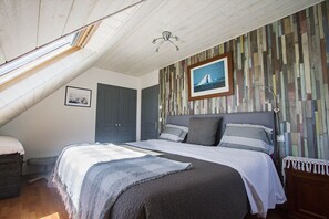 3 bedrooms, iron/ironing board, travel crib, WiFi