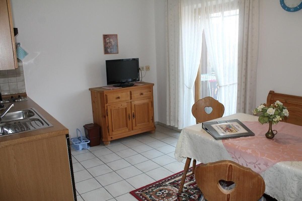 Typ11 (37qm) für 2 Personen mit Balkon-Typ 11 Wohnraum