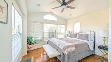 1 bedroom, iron/ironing board, Internet, bed sheets