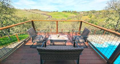 Ranch House Bungalow - Designer bungalow with views, pool, fire pit, hiking